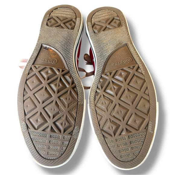 Converse Chuck Taylor All Star Canvas Low top Red Sneakers. Men’s 11, Women’s 13 - Picture 6 of 6